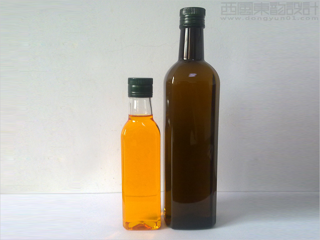 張家口市鹿源營養(yǎng)油脂有限公司200毫升和500毫升亞麻籽油瓶型設計實物照片