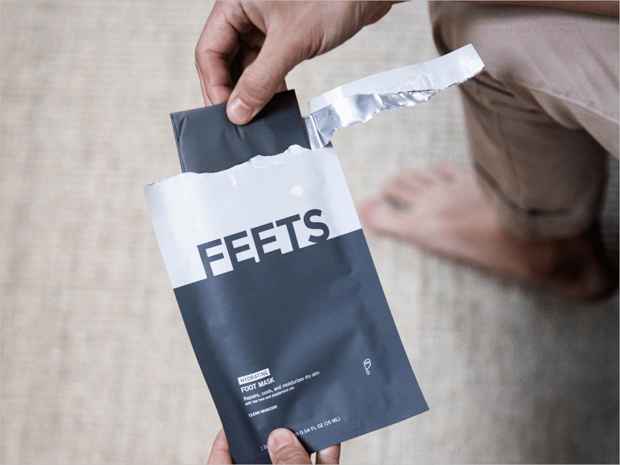 簡潔樸素的Feets清潔保濕足膜護(hù)理產(chǎn)品包裝設(shè)計之實物照片